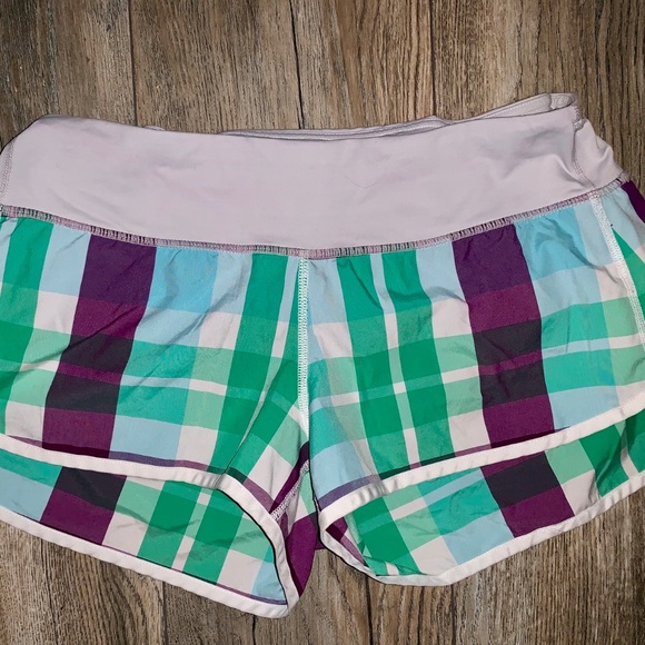 Lululemon Speed Shorts-Size 6-Foxy Plaid - Picture 2 of 3